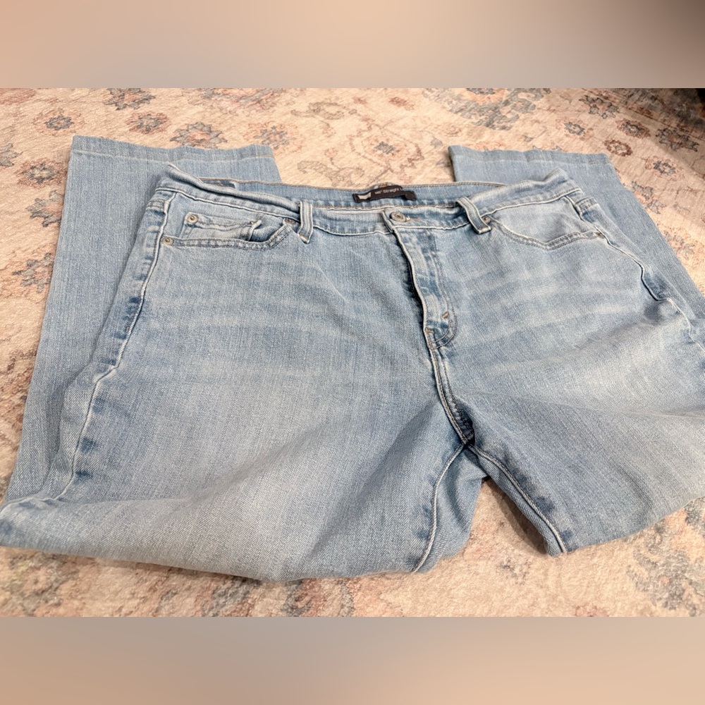 Levi’s 505 Straight Leg Women’s Light Blue Jeans